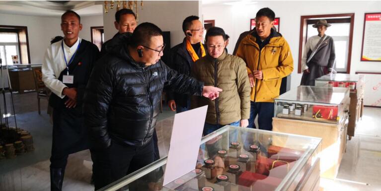 xcsports集团事情组赴稻城麻格同村督导对口帮扶事情