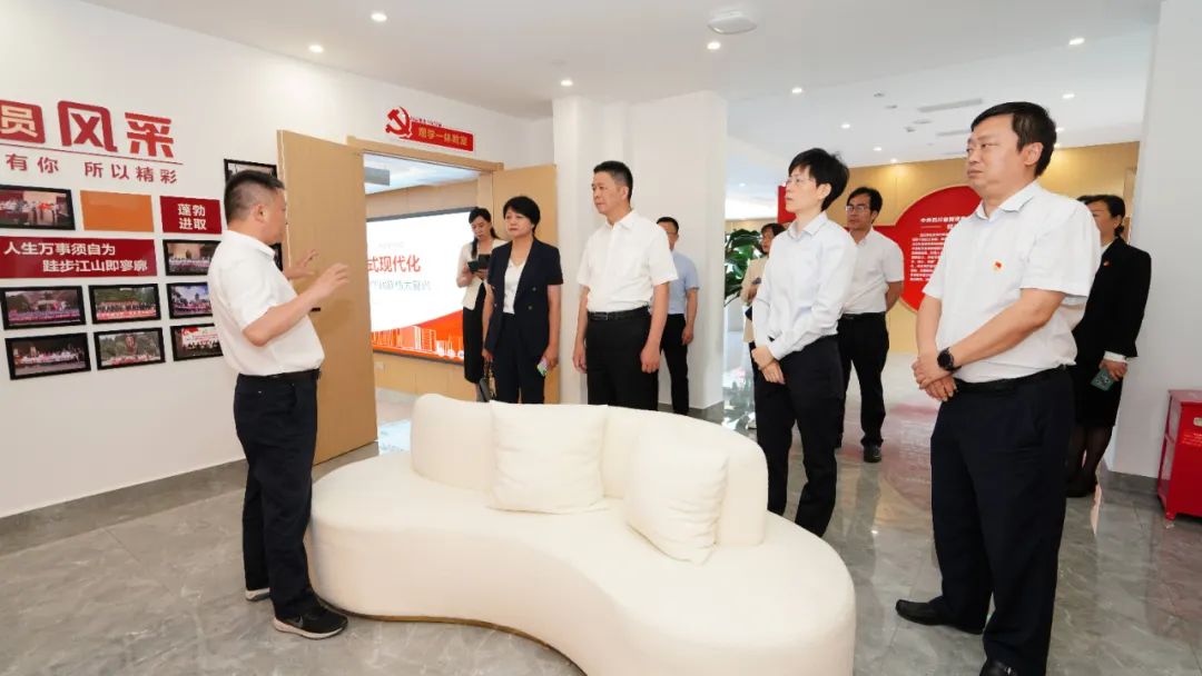 福建省人民政府国有资产监视治理委员会修兴高一行莅临xcsports党？？？？？疾斓餮