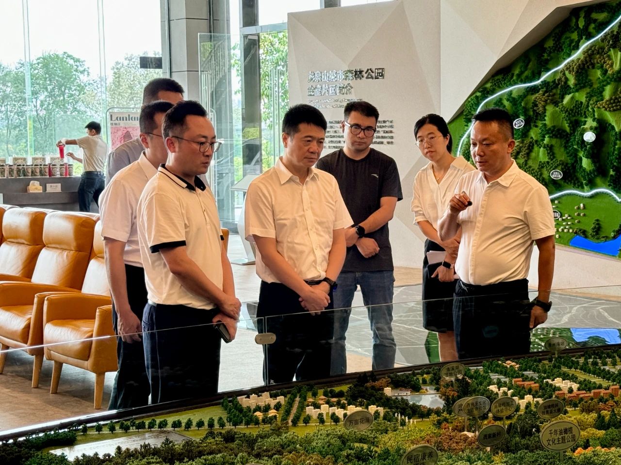 省xcsports集团党委书记、董事长游勇带队赴聚峰谷项目开展汛期清静生产检查并调研生产谋划情形