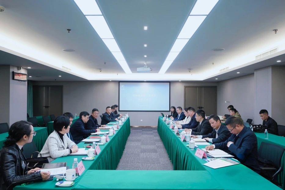 省xcsports集团与青川县举行座谈交流会