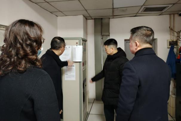 省xcsports集团党委书记、董事长游勇检查督导春节清静生产并探望慰问干部员工