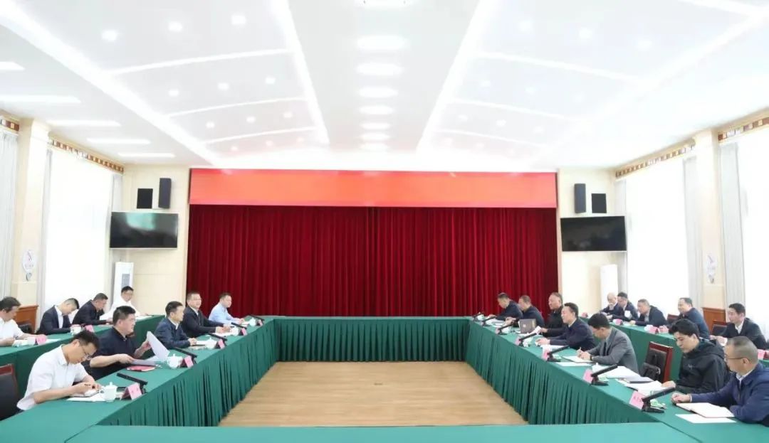 省xcsports集团与甘孜州举行座谈交流会